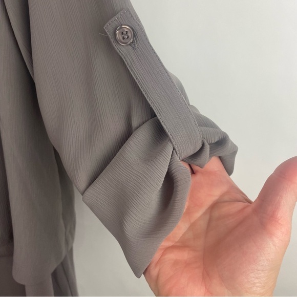 Soft Surroundings Mayfair Tunic Roll Tab Sleeve Sheer Asymmetric Hem Gray M - Picture 6 of 13